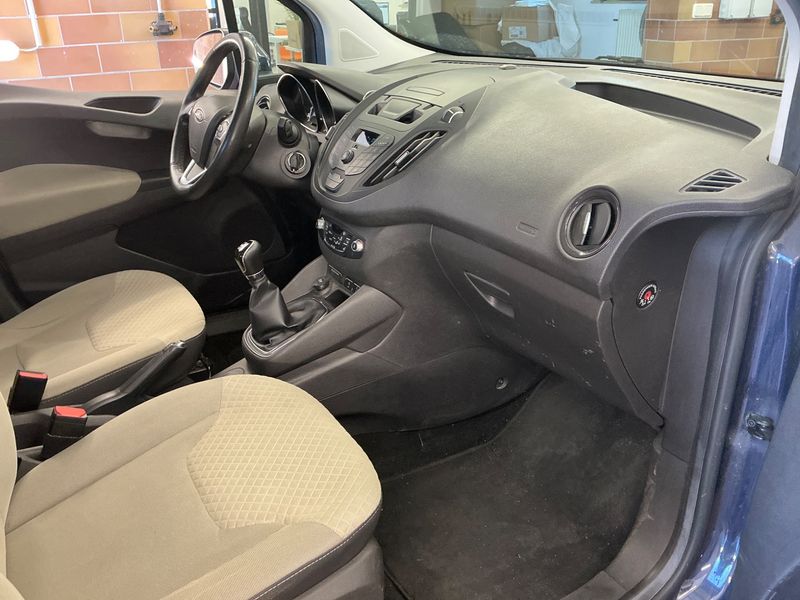 Ford Tourneo 1.5 TDCi Titanium 2017 – снимка 29