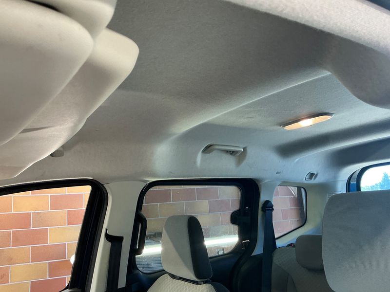 Ford Tourneo 1.5 TDCi Titanium 2017 – снимка 32