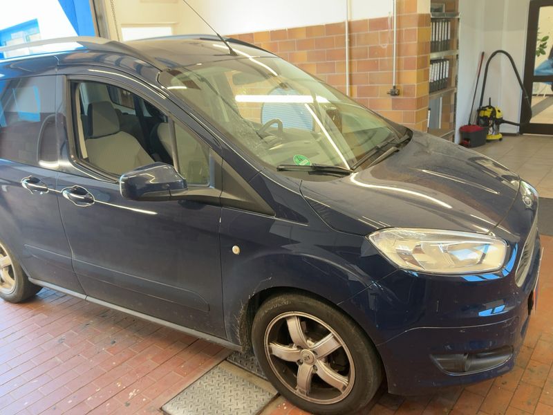 Ford Tourneo 1.5 TDCi Titanium 2017 – снимка 12