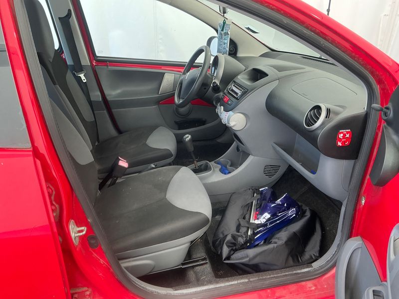 Peugeot 107 1.0 Desir 2010 – снимка 3