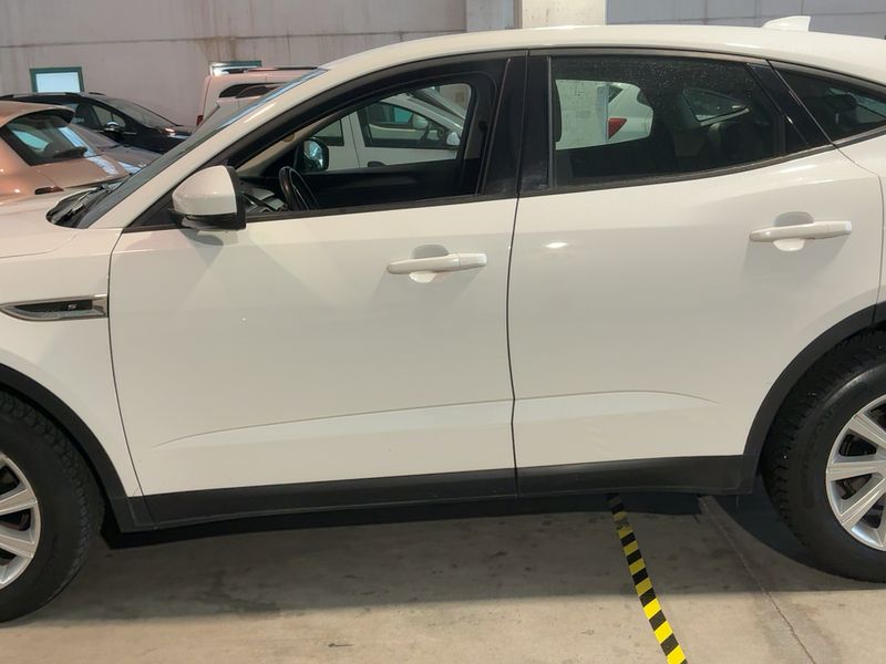 Jaguar E-Pace D150 S AWD 2019 – снимка 4