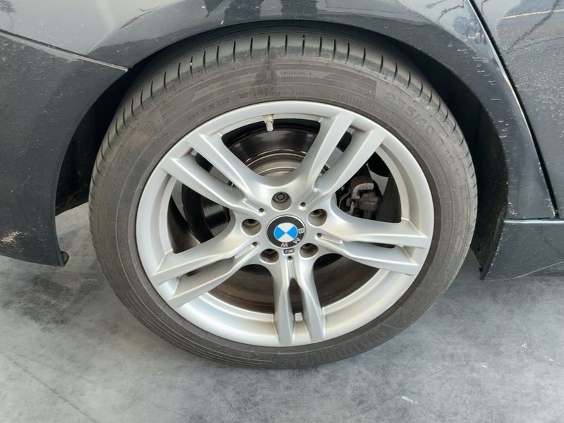 BMW 3er 320d xDrive M Sport 2017 – снимка 19