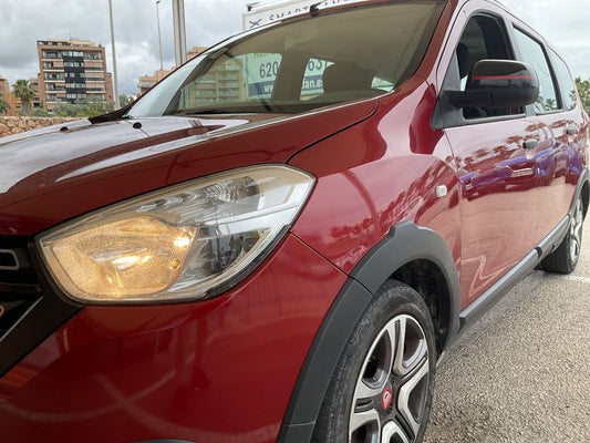 Dacia Lodgy 1.3 TCe SL Xplore 2019 – снимка 2