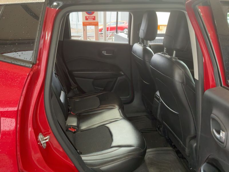 Jeep Compass 2.0 M-Jet Limited 4WD 2018 – снимка 19