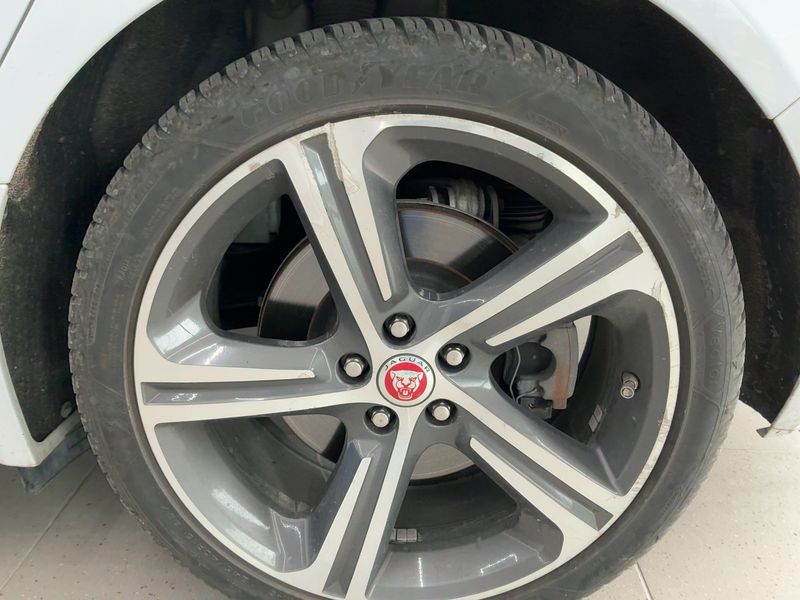 Jaguar XF 20d R-Sport AWD 2019 – снимка 5