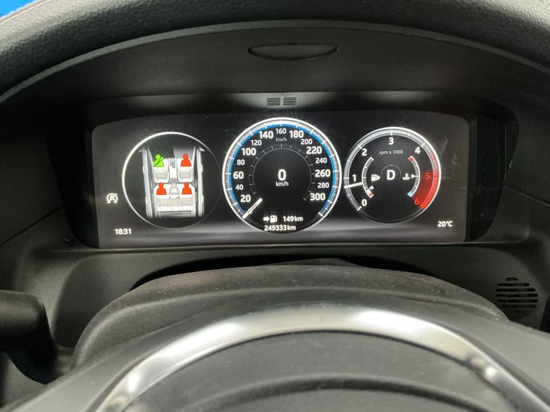 Jaguar XF 20d R-Sport AWD 2019 – снимка 18