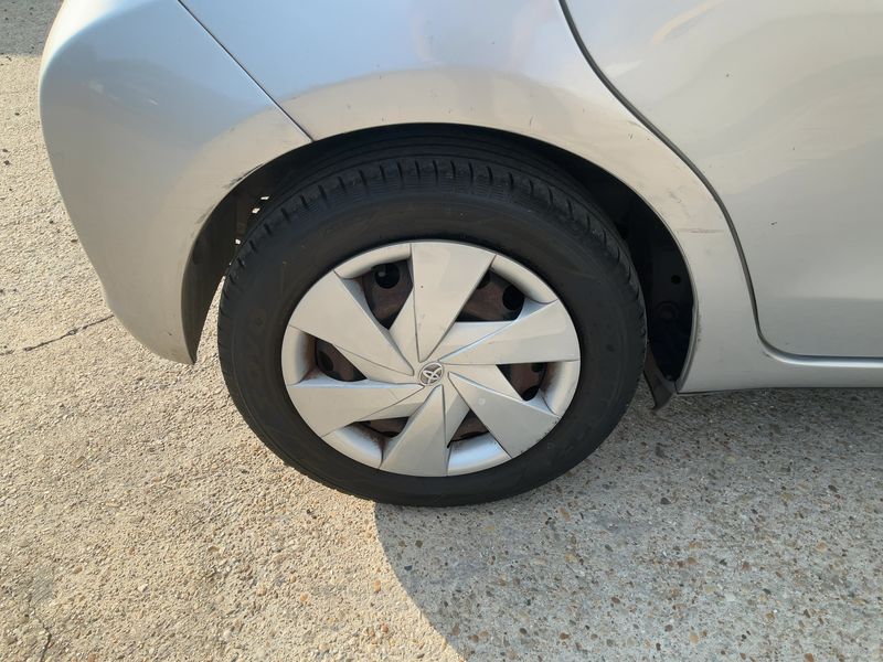 Toyota Yaris 1.5 Hybrid Lounge 2014 – снимка 9