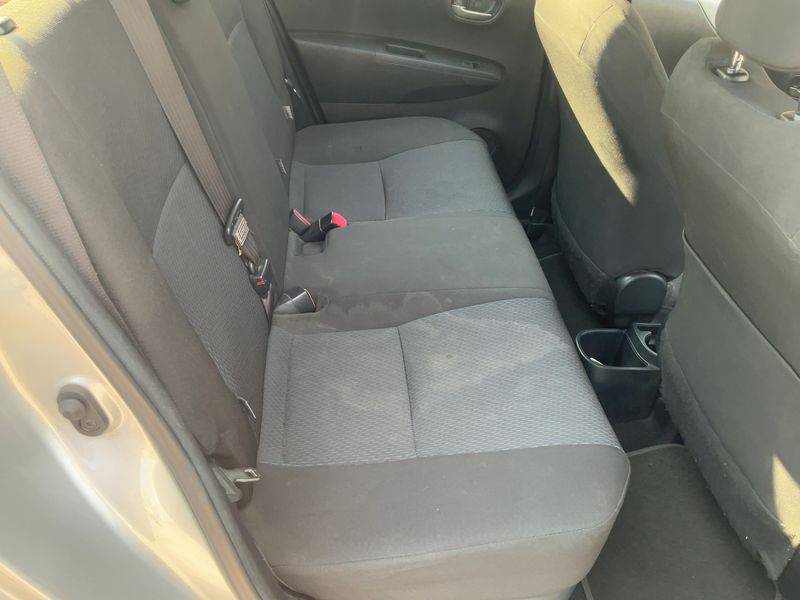Toyota Yaris 1.5 Hybrid Lounge 2014 – снимка 19