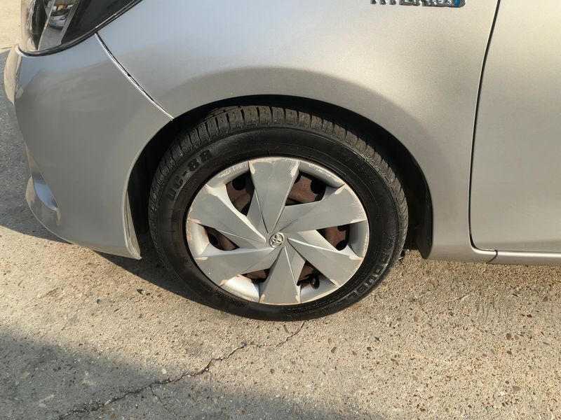 Toyota Yaris 1.5 Hybrid Lounge 2014 – снимка 3