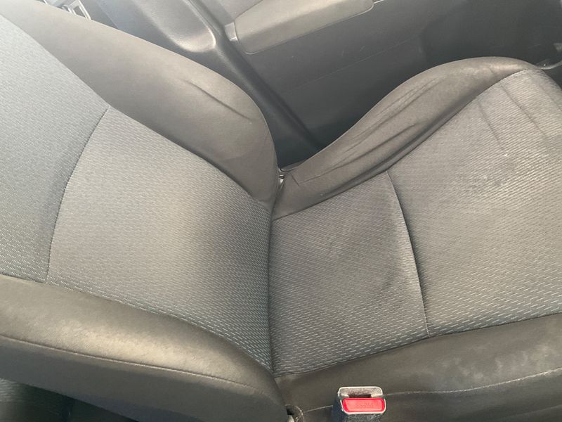 Toyota Yaris 1.5 Hybrid Lounge 2014 – снимка 22