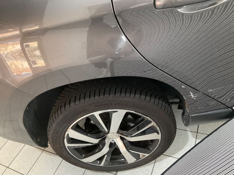 Peugeot 2008 1.6 Blue-HDi Allure 2016 – снимка 21