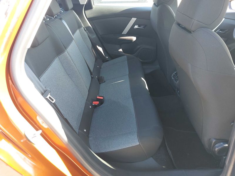 Citroen C4 1.2 PureTech Feel 2022 – снимка 14