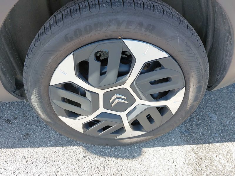 Citroen C4 1.2 PureTech Feel 2022 – снимка 38