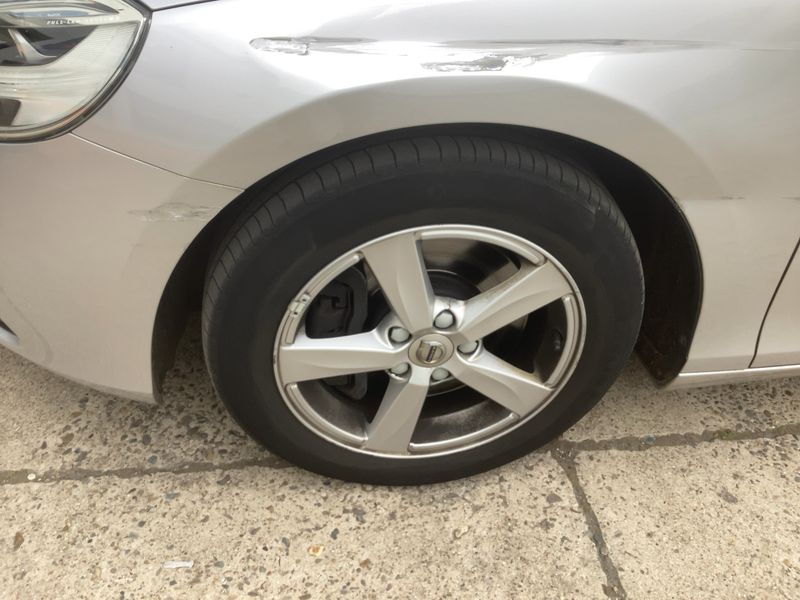 Volvo V40 1.5 Kinetic 2018 – снимка 3