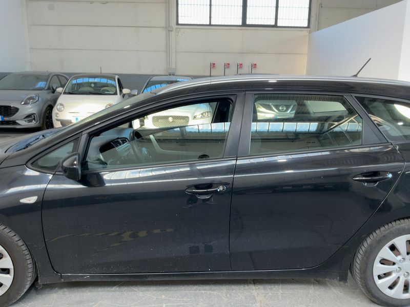 Kia cee'd 1.6 GDI SW Active 2017 – снимка 4