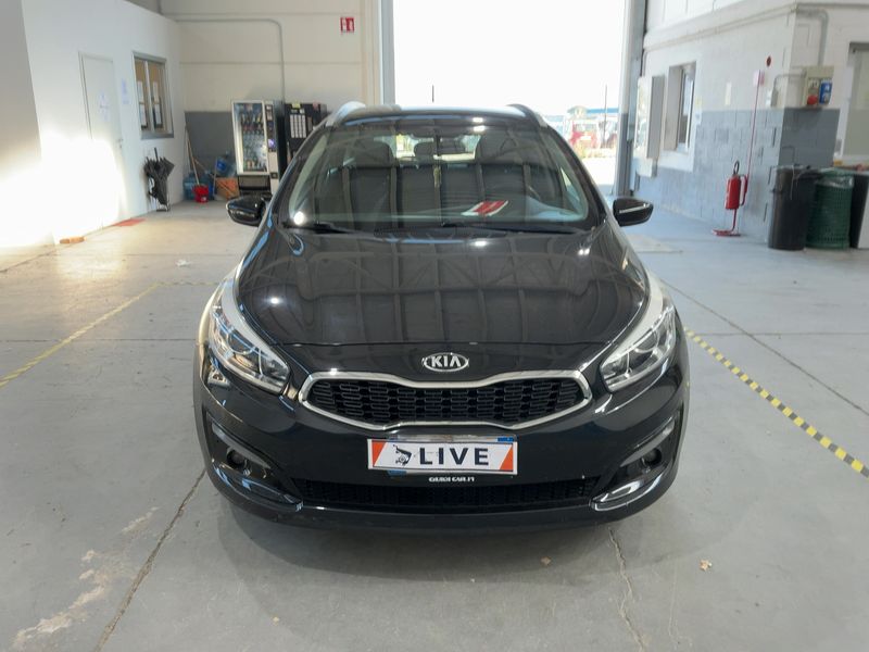 Kia cee'd 1.6 GDI SW Active 2017 – снимка 14