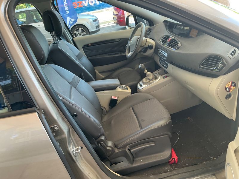 Renault Scenic 1.5 dCi Exception 2011 – снимка 3