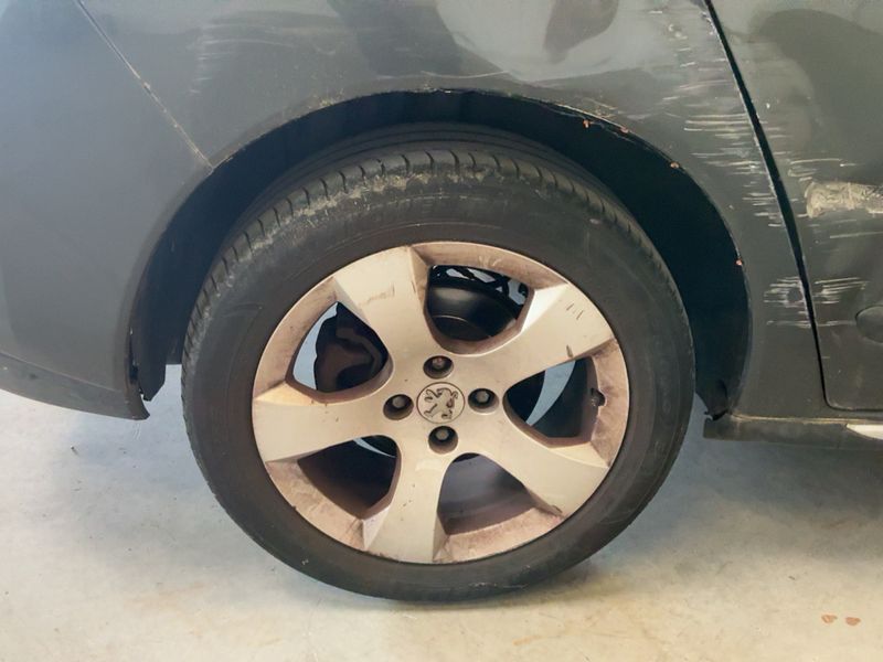 Peugeot 3008 2.0 HDi Premium Pack 2011 – снимка 9