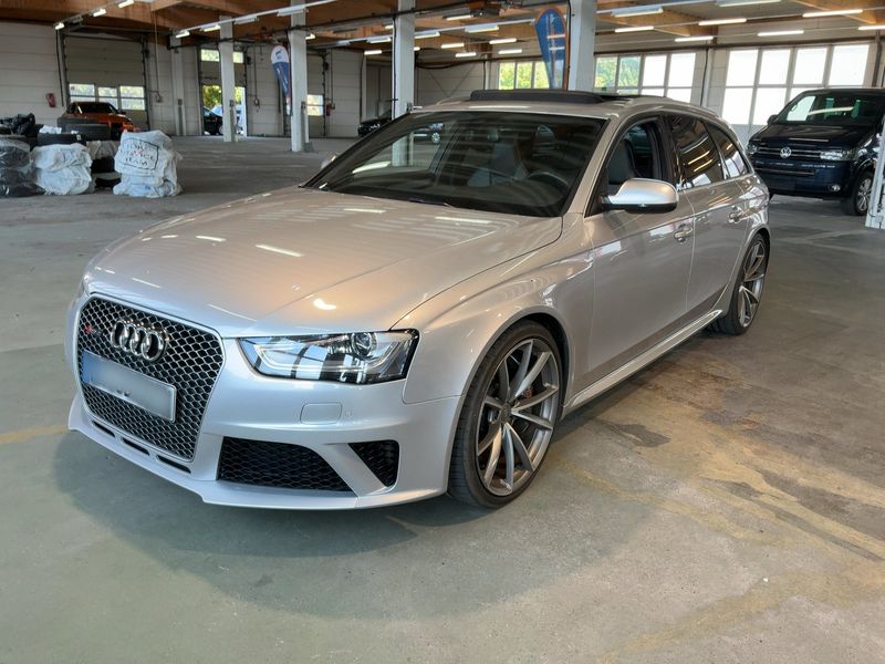 Audi RS 4 4.2 V8 FSI quattro 2013 – снимка 1