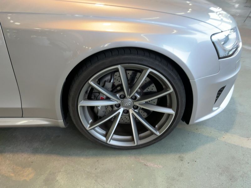 Audi RS 4 4.2 V8 FSI quattro 2013 – снимка 11