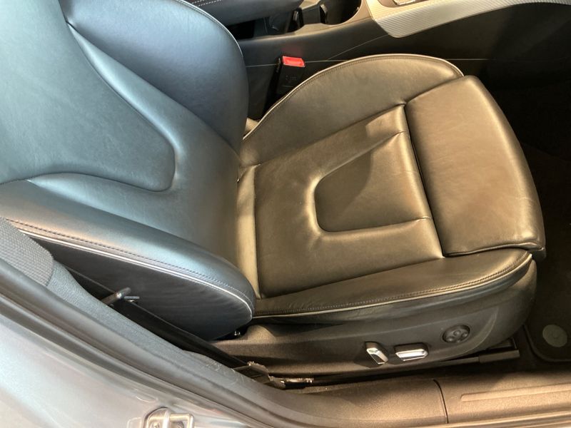 Audi RS 4 4.2 V8 FSI quattro 2013 – снимка 21