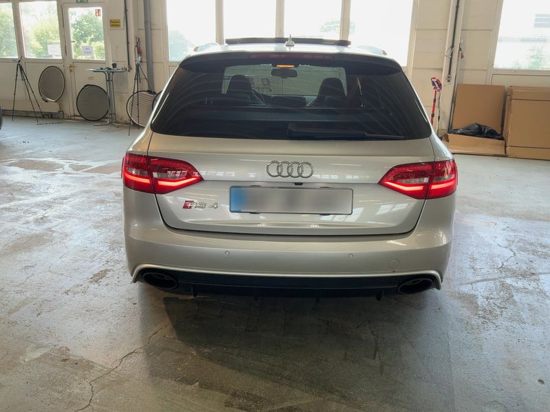 Audi RS 4 4.2 V8 FSI quattro 2013 – снимка 7