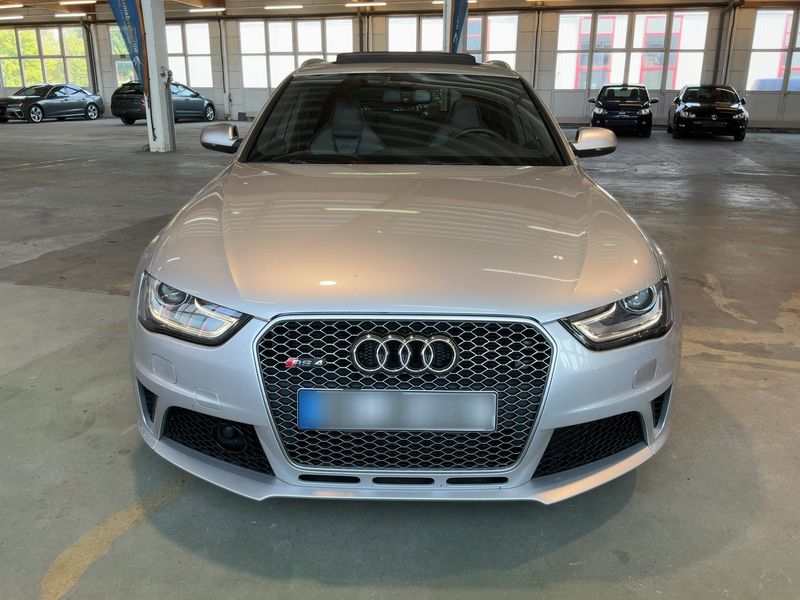 Audi RS 4 4.2 V8 FSI quattro 2013 – снимка 14