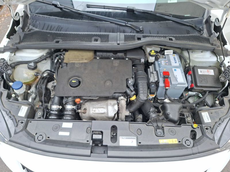 Peugeot 208 1.5 Blue-HDi Premium 2021 – снимка 8