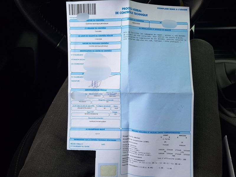 Peugeot 208 1.5 Blue-HDi Premium 2021 – снимка 18
