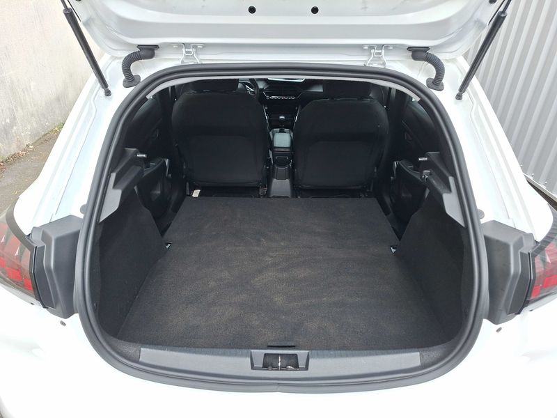 Peugeot 208 1.5 Blue-HDi Premium 2021 – снимка 9