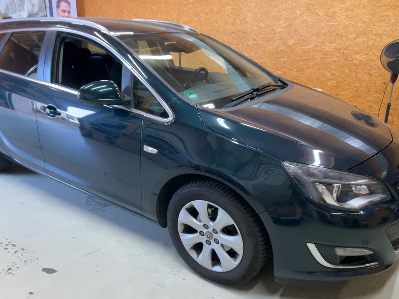 Opel Astra 1.4 Turbo Exklusiv 2015 – снимка 12