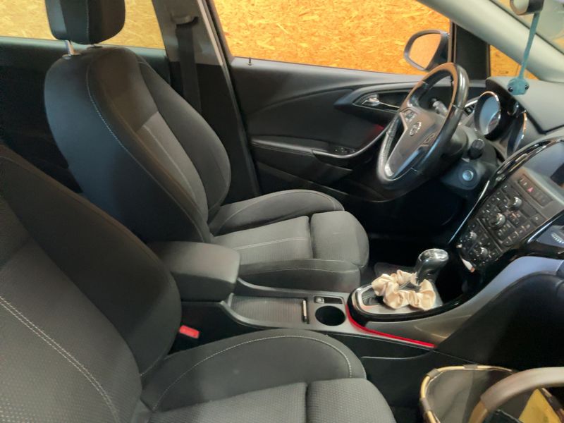 Opel Astra 1.4 Turbo Exklusiv 2015 – снимка 16