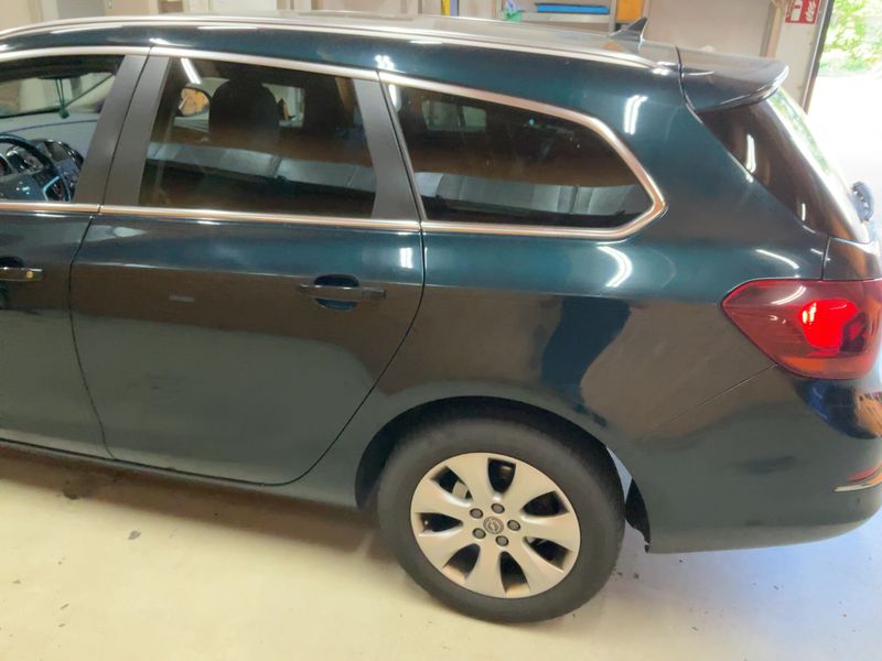 Opel Astra 1.4 Turbo Exklusiv 2015 – снимка 6