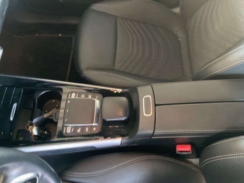 Mercedes-Benz EQB 300 4Matic Progressive 2023 – снимка 25