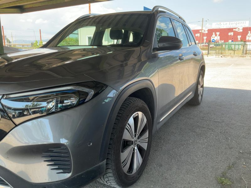 Mercedes-Benz EQB 300 4Matic Progressive 2023 – снимка 2