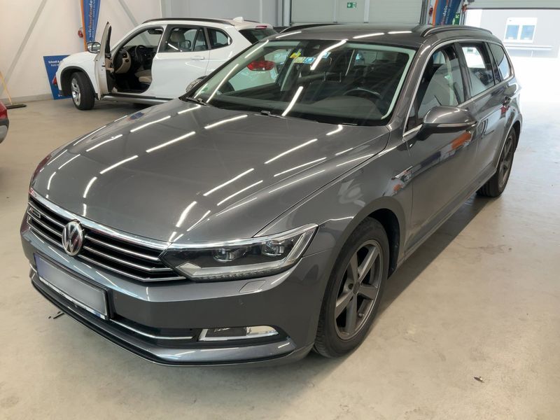 Volkswagen Passat 2.0 TDI Comfortline 4Motion BlueMotion Tech 2015 – снимка 1