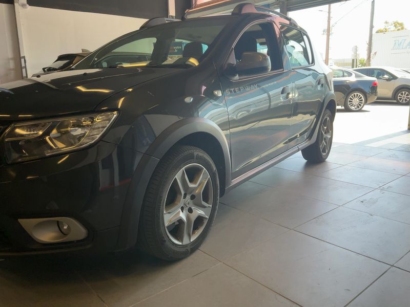Dacia Sandero 1.5 dCi Stepway 2017 – снимка 2