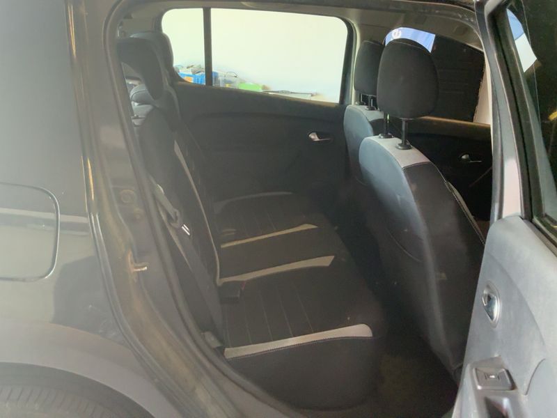 Dacia Sandero 1.5 dCi Stepway 2017 – снимка 19