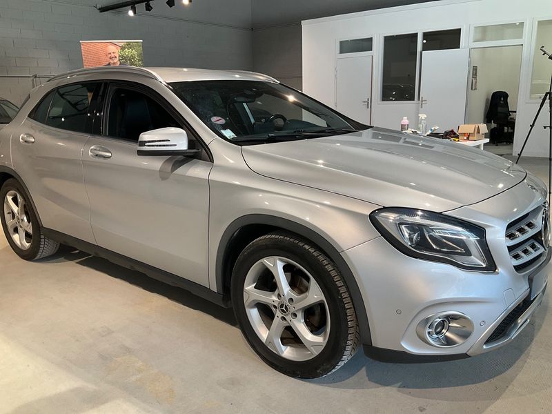 Mercedes-Benz GLA-Klasse GLA 200 d Urban 2017 – снимка 12