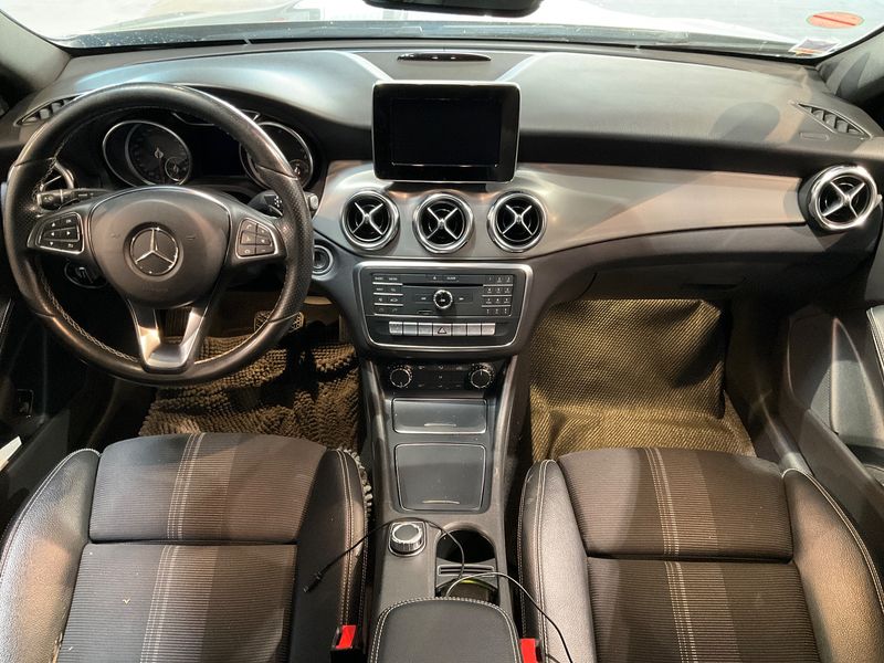 Mercedes-Benz GLA-Klasse GLA 200 d Urban 2017 – снимка 17