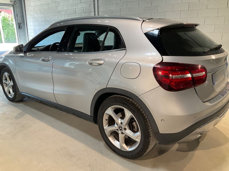 Mercedes-Benz GLA-Klasse GLA 200 d Urban 2017 – снимка 6