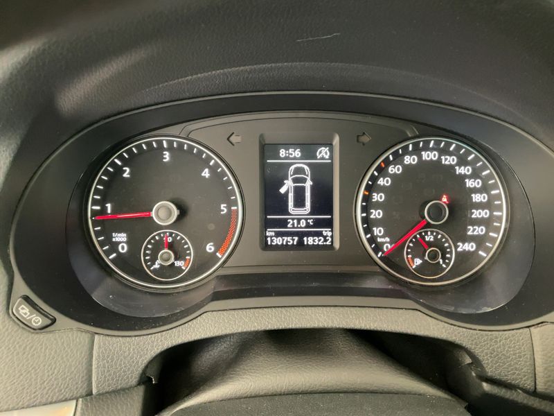 Volkswagen Sharan 2.0 TDI Trendline BlueMotion Tech 2015 – снимка 18