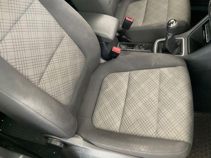 Volkswagen Sharan 2.0 TDI Trendline BlueMotion Tech 2015 – снимка на щета 46