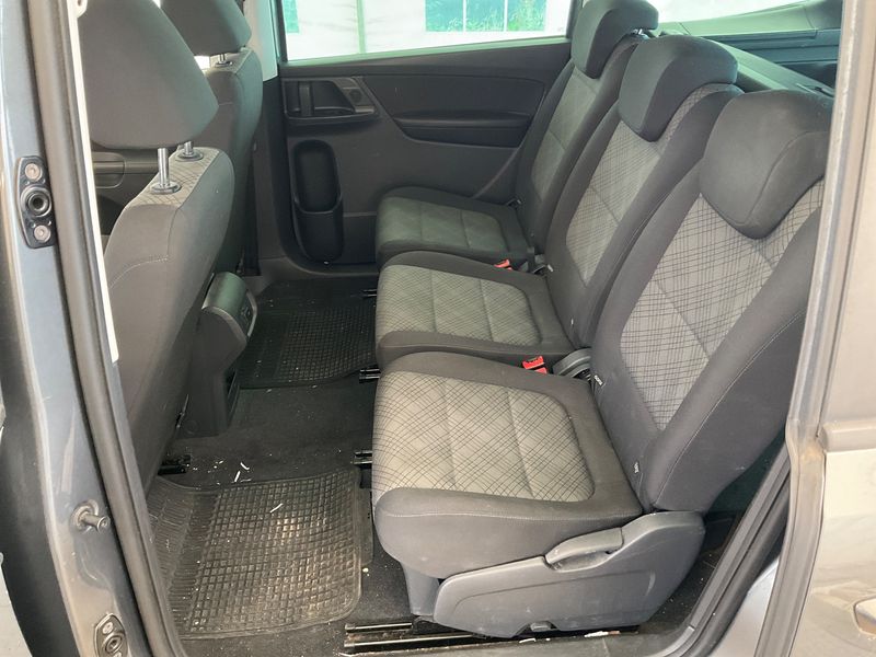 Volkswagen Sharan 2.0 TDI Trendline BlueMotion Tech 2015 – снимка 32