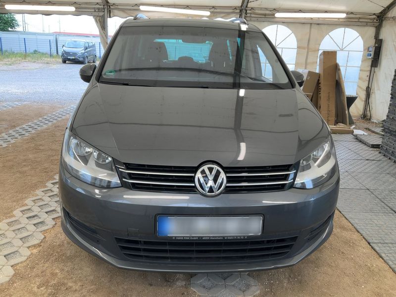 Volkswagen Sharan 2.0 TDI Trendline BlueMotion Tech 2015 – снимка на щета 14