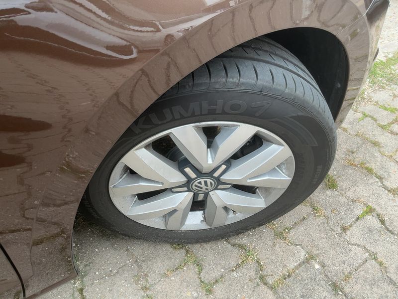 Volkswagen Touran 1.6 TDI Comfortline BlueMotion Tech 2017 – снимка 19