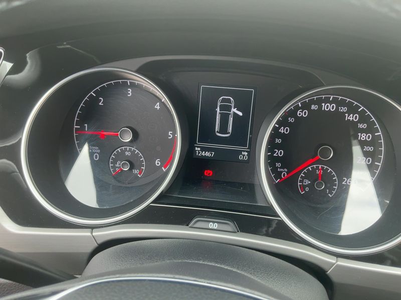 Volkswagen Touran 1.6 TDI Comfortline BlueMotion Tech 2017 – снимка 13