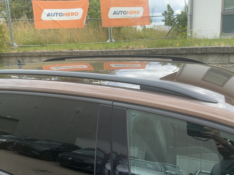 Volkswagen Touran 1.6 TDI Comfortline BlueMotion Tech 2017 – снимка 20