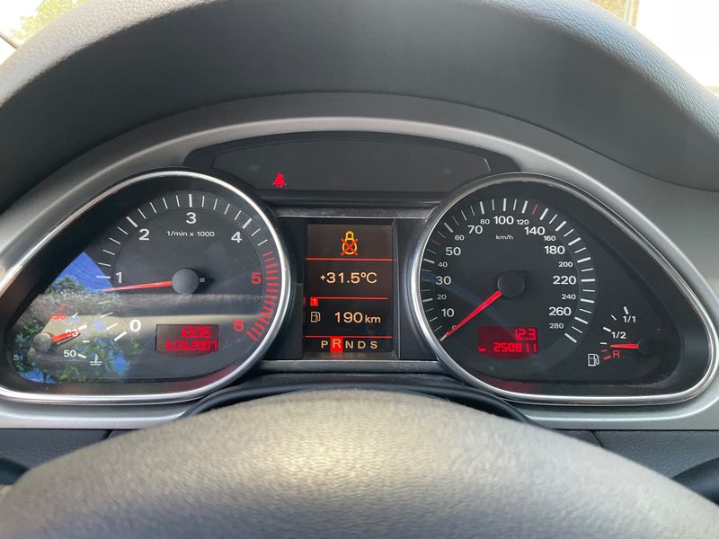 Audi Q7 3.0 V6 TDI quattro 2007 – снимка 18