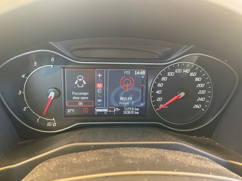 Ford Mondeo 2.0 TDCi Trend 2013 – снимка 18